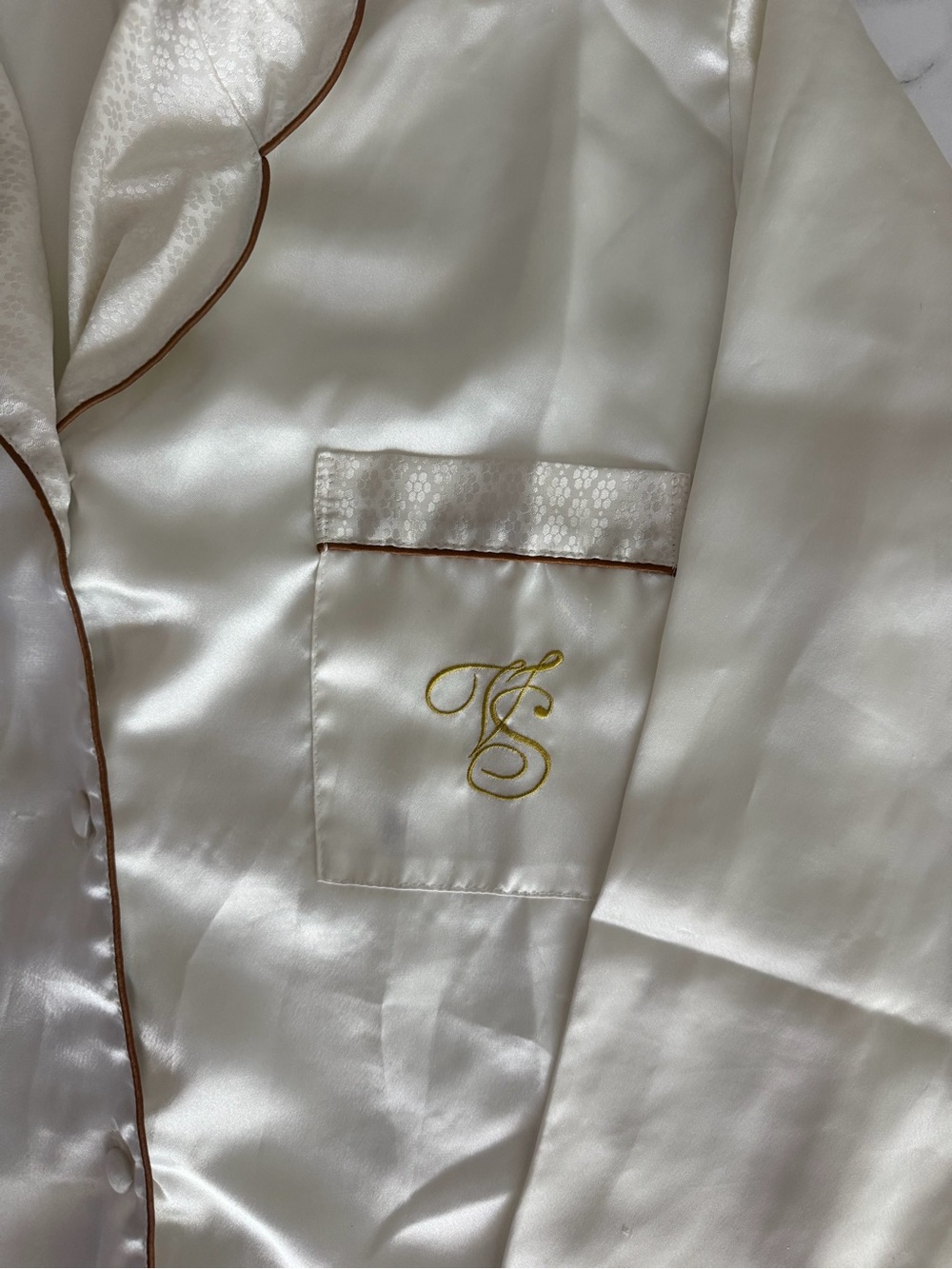 Victoria’s Secret vintage gold tag Silk-Feel Cream Satin Pajama Top - Picture 6 of 8